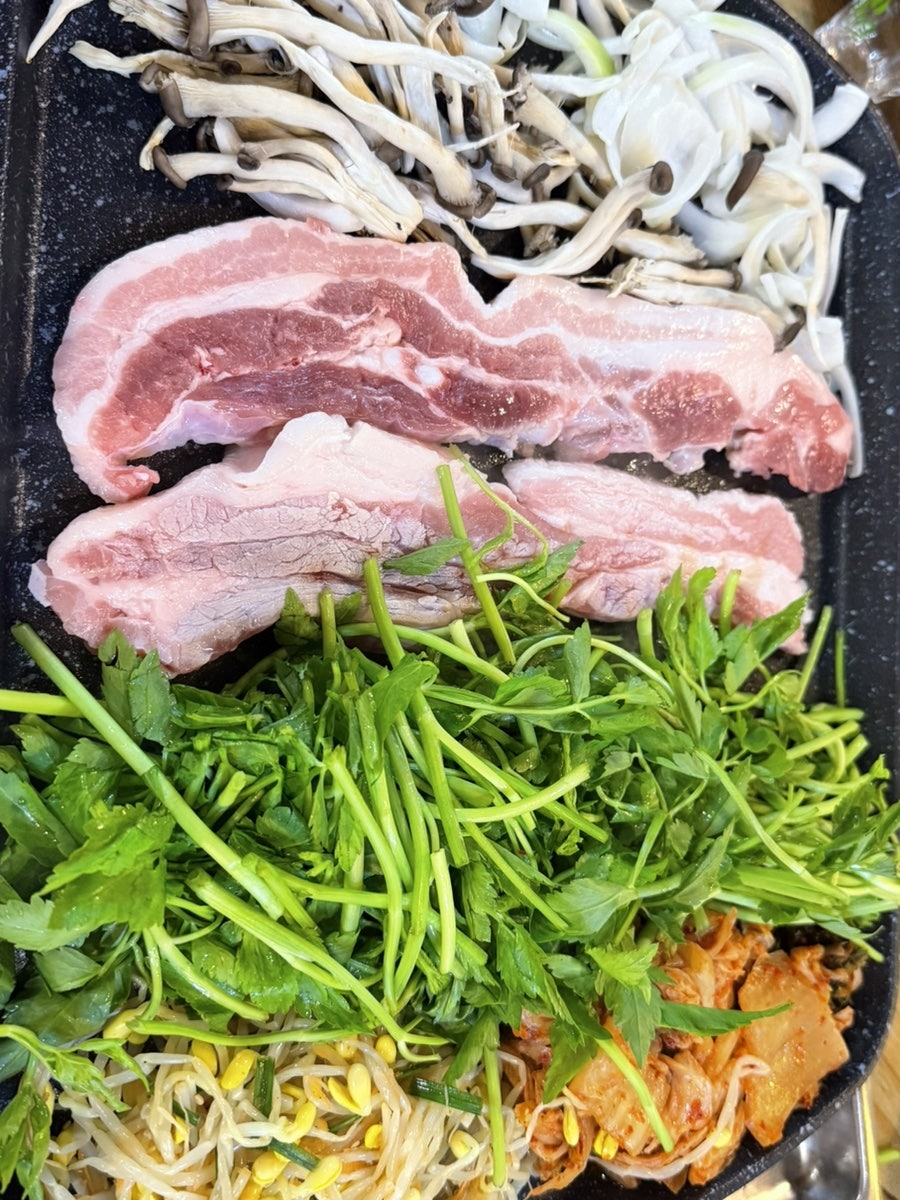 통돼지두루치기김치찌개 사진 6