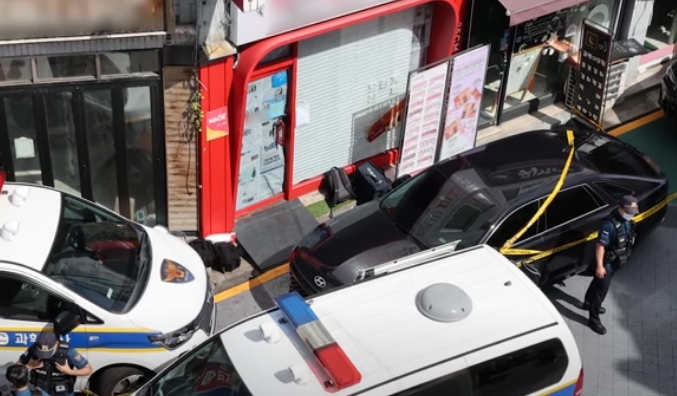 신림동 <b>피자집</b> 칼부림 3명 사망 1명 중상 식당 <b>인테리어 갈등</b>