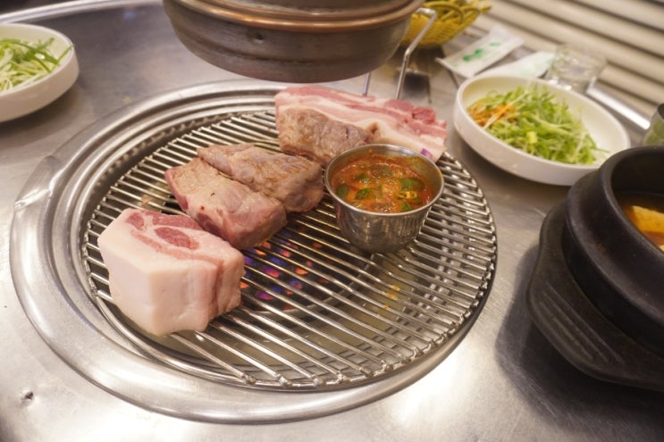  선릉역 삼겹살 두툼한 고기와 가성비 괜찮은 김돈이