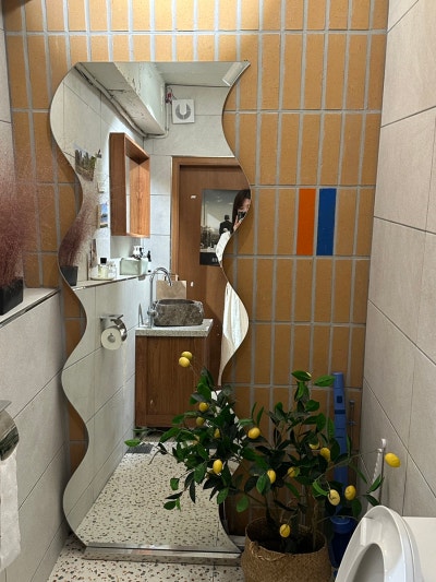 Beuwareu Restroom — photo 1