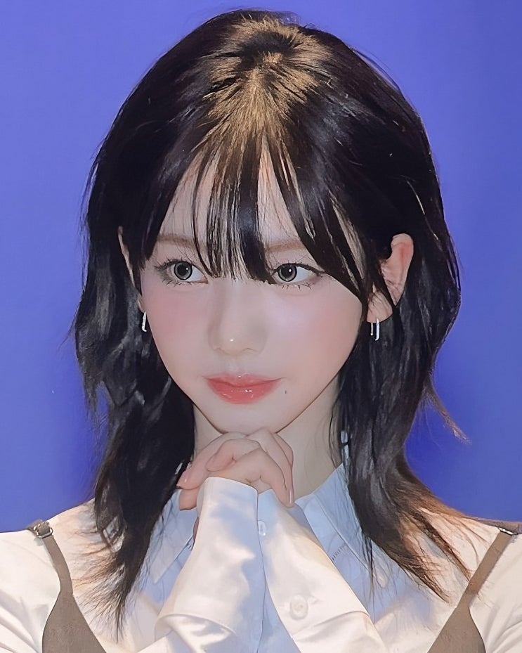  카리나 레이어드 허쉬컷, 가벼운 중단발로 꾸안꾸 완성하기