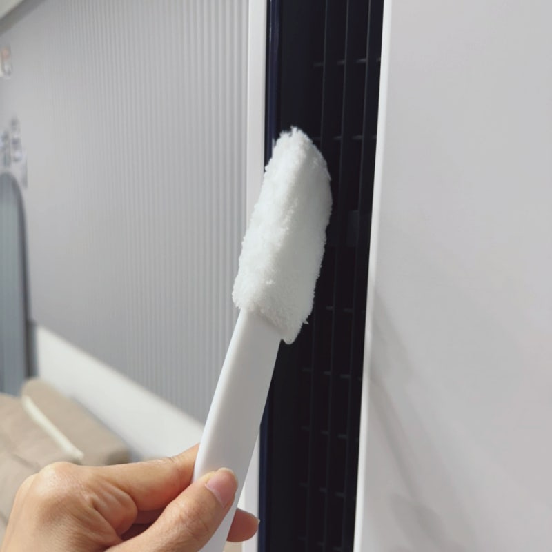 다이소 틈새 청소솔 에어컨 선반 먼지털이