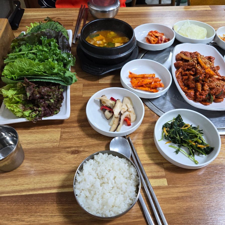 명가돌솥쌈밥 사진 1