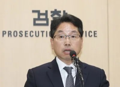 (<b>검찰총장</b> 대행) “<b>보완수사</b>는 <b>검찰</b>의 <b>의무</b>”···폐지 사실상... 