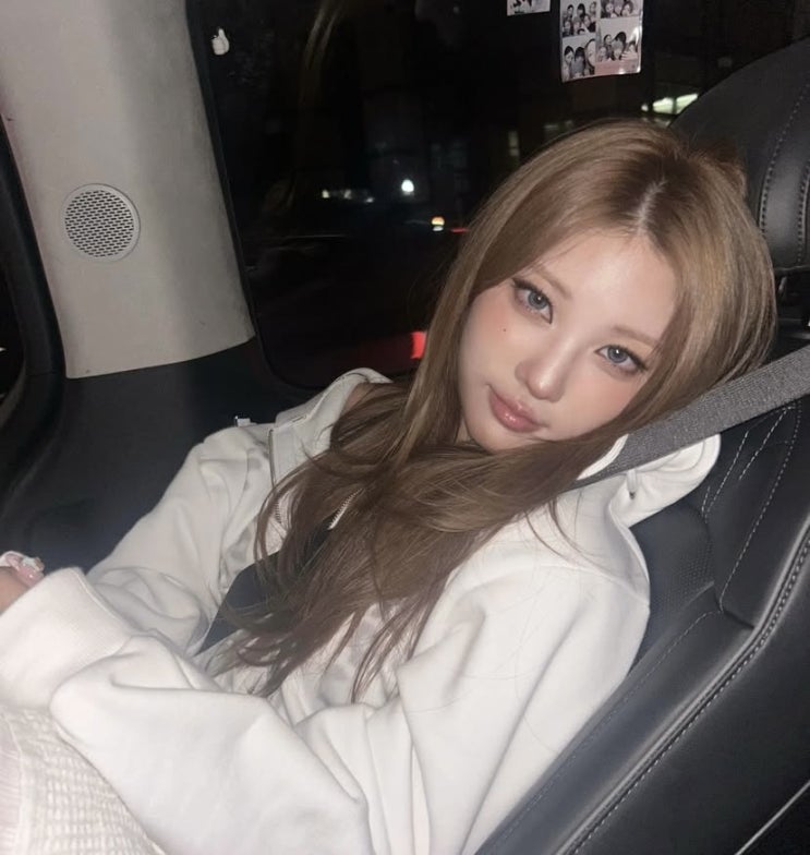  복정 미용실의 모카 무스 염색과 가을 웜톤 메이크업으로 이미지 변신!