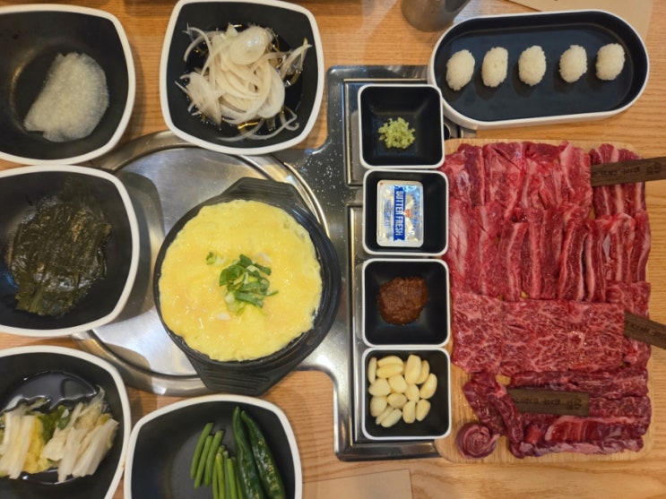  창원 상남동 소고기 삼대한우참숯구이 1++ 짝갈비 모둠 고기 듬뿍 돌된장 찌개