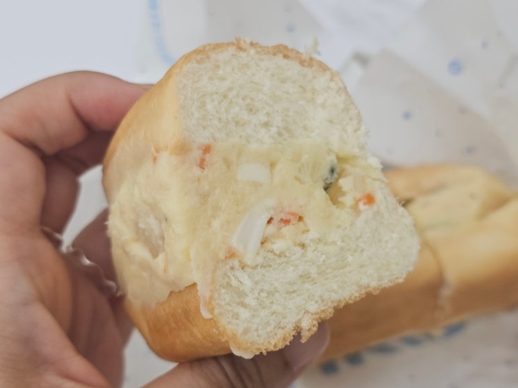  빽다방 사라다빵 추억의 맛 가격 칼로리