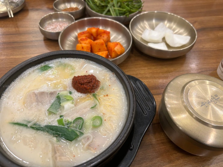  [청량리역] 친절함과 깔끔함, 그리고 든든함이 함께하는 국밥 맛집 추천 <순대실록 청량리점>(삼겹수육순댓국)