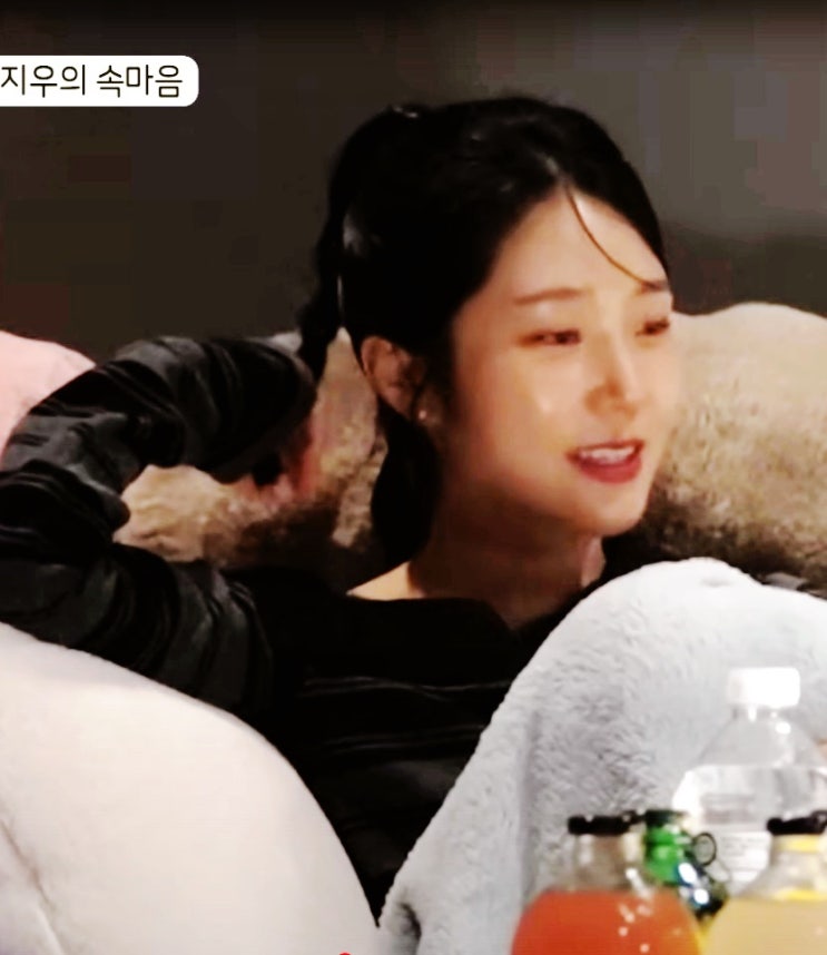 [돌싱글즈7] 한지우, 두 번의 이혼 고백 후 폭발한 눈물…성우·희종 사이에서 흔들리나