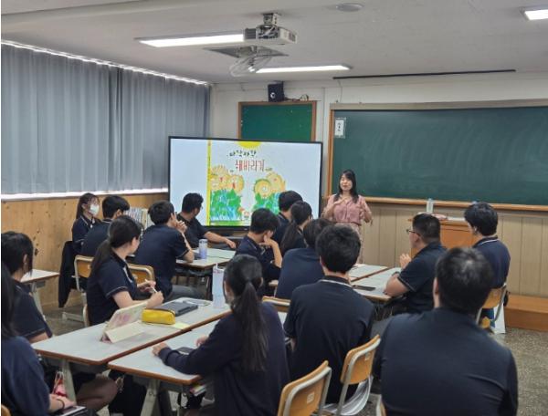 인천남부·강화교육지원청,읽걷쓰 기반 ‘그림책 창작 활동’ 운영
