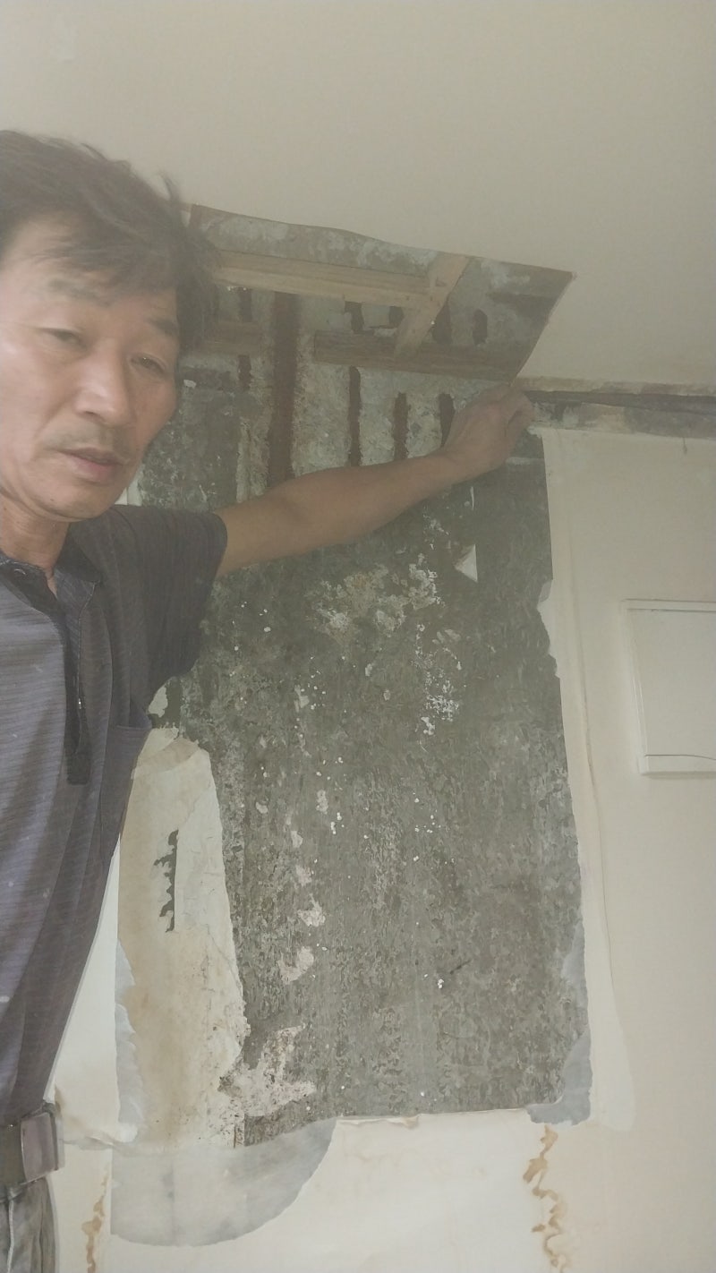 용현동 빌라 4층, 강관 배관 터져 누수된 현장… 이렇게 해결했습니다!