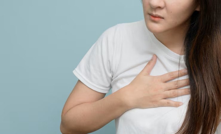 가슴 통증에 심장병 의심했는데…알고 보니 역류성 식도염