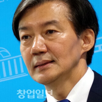 [<b>조국혁신당 성비위 논란</b>과 강미정 탈당 사태] "조국, 너무 가슴... 