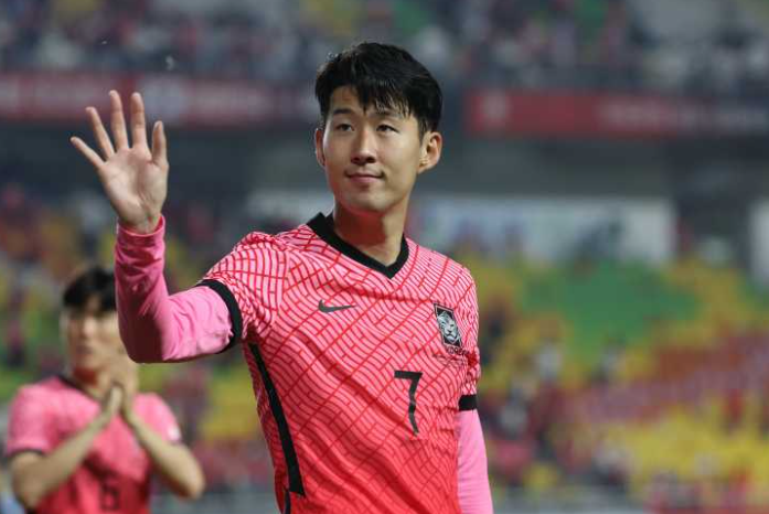  대표팀 주장 논란 속 손흥민 “리더십 흔들림 없다”