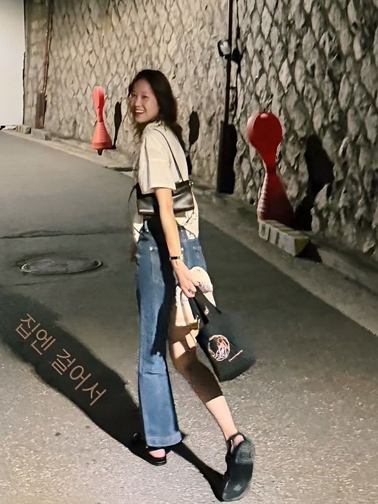  실시간 갑론을박 터진 패션, 공효진 화제의 청바지 스타일