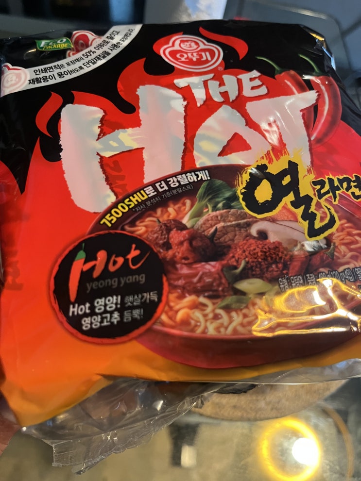 The Hot 더핫 열라면 / 세븐 일레븐 말차,막 (말차맛 막걸리_3400원)