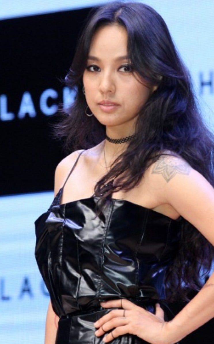 <b>이효리 요가원</b> ‘아난다’, 첫... 클래스 오픈과 동시에 전석 <b>매진</b>
