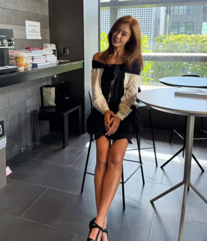  ️ 쥬얼리 출신 이지현, 미용사로 제2의 인생 시작