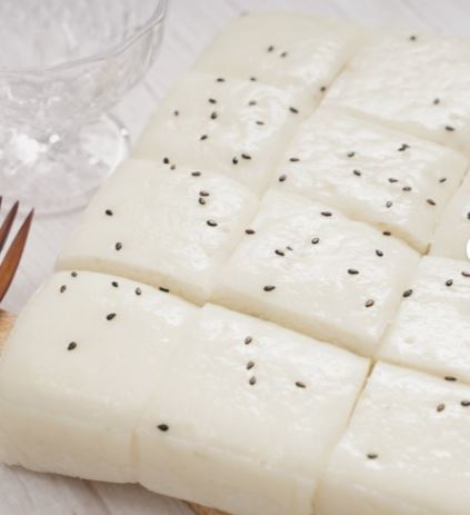  “울산 고래술떡 기지떡 2kg 대용량 – 전통 발효의 깊은 맛, 추석 선물세트로 특별하게”