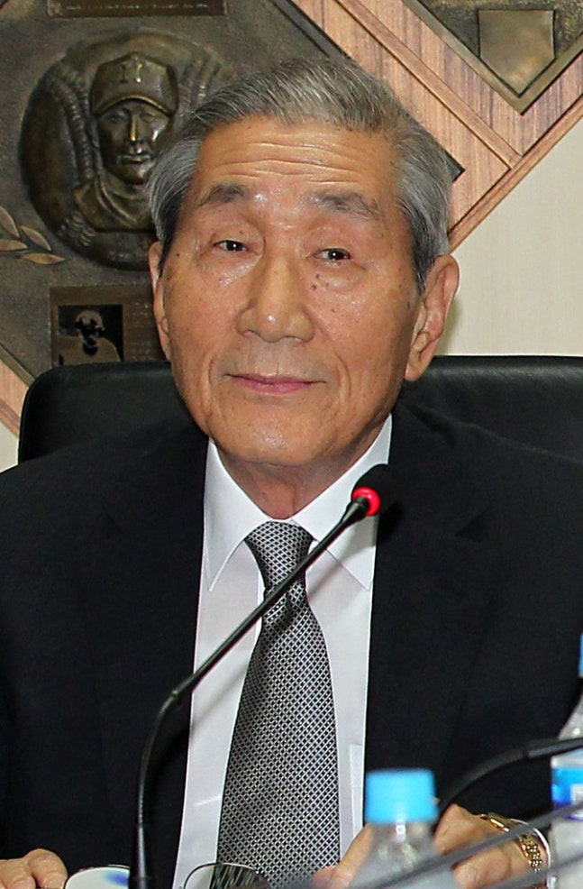 <b>이용일</b> KBO 총재 <b>별세</b>. 대한민국 <b>프로야구</b>의 역사, <b>이용일</b>의... 