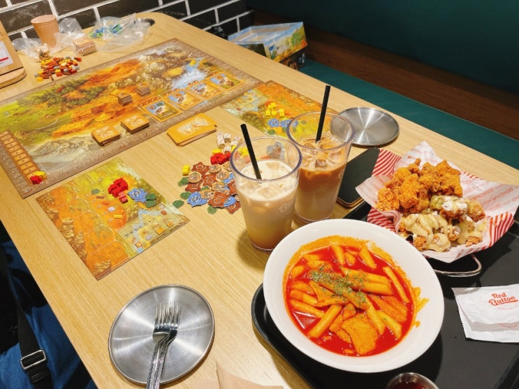  동래데이트 보드게임카페 레드버튼 부산동래점 여름시원한데이트