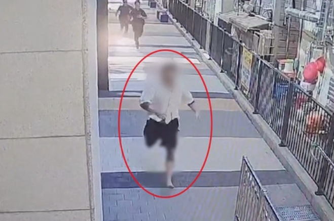  부산 해운대 ‘문신남’ 검거, 알고 보니 강력범죄 수배자 