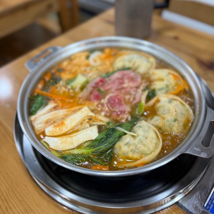  천안 안골식당 방문기 소고기 샤브 만두전골 볶음밥 후기