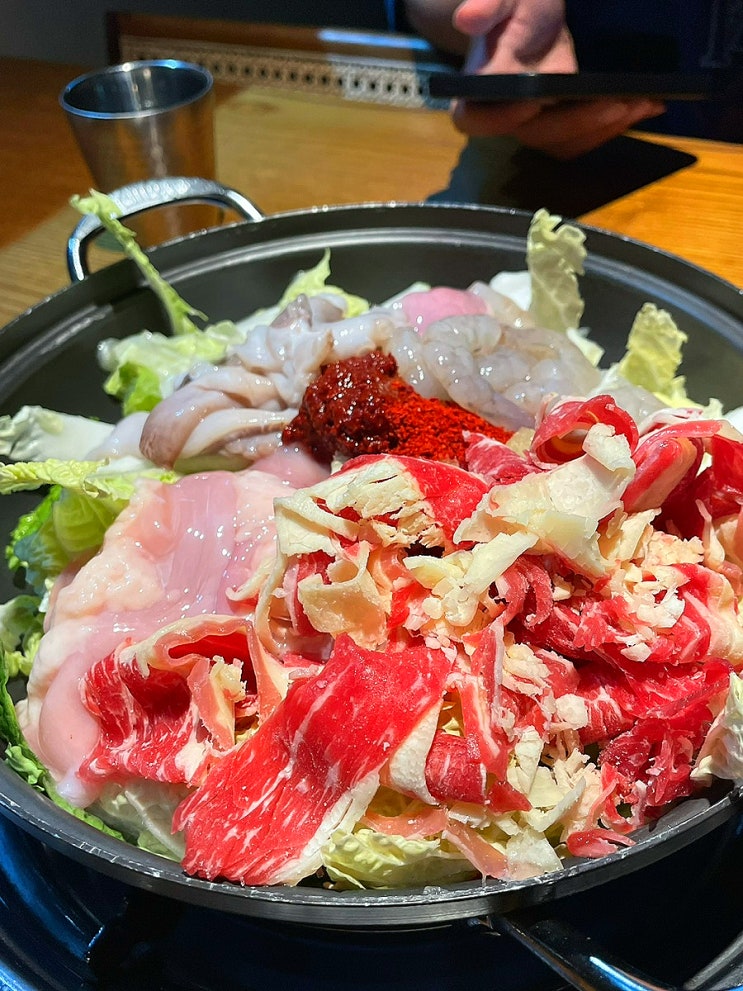  연남동 한식 맛집 추천 시그니쳐차돌낙곱새 진한 국물이 일품인 대성낙곱새
