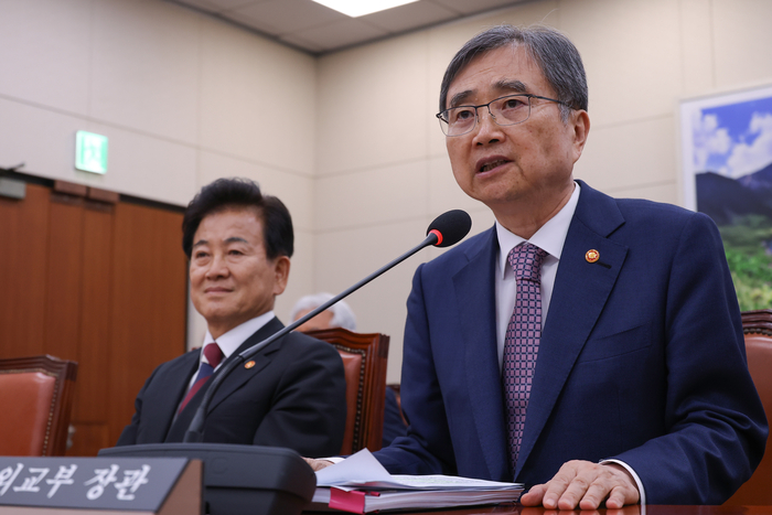 <b>조현 장관</b> 미국 출국, 미국 방문으로 <b>구금</b> 문제 <b>해결</b>의 실마리... 