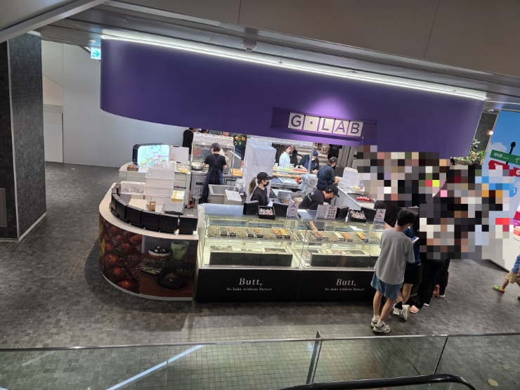  9월 광교갤러리아백화점 지하 팝업스토어 (butt휘낭시에,모찌트리,추박사자취생김밥,파삭새우)
