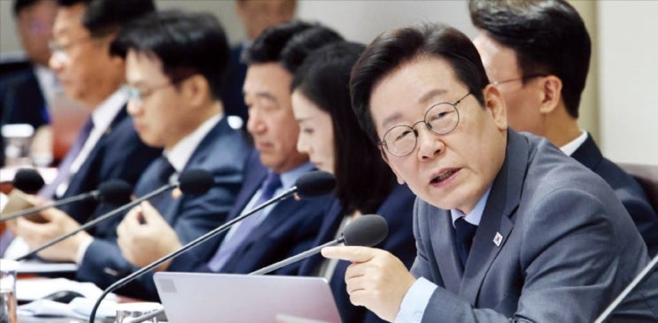 [석간-뉴스] 李 대통령 "노조원 자녀 특채 불공정의 대명사... 