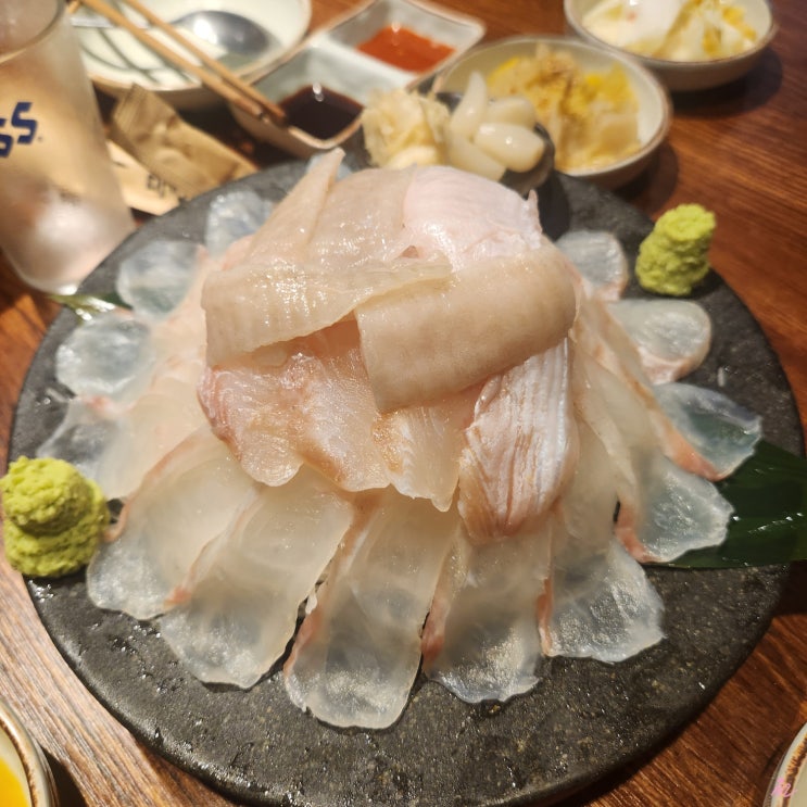  내돈내산 [여의도] 8번대물집  - 광어소금김밥 먹으러 갔다가 인생 오징어회를 만난 후기