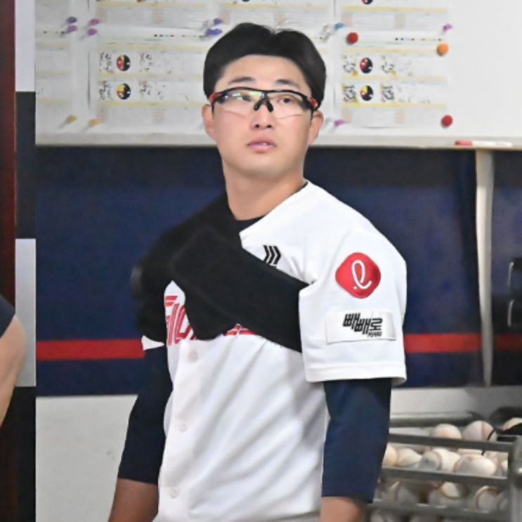 4연패 롯데, 가을야구 가능할까?? 박세웅도 무너졌고, 타격은 고작 3안타!! 차라리 비가 계속오지!!(롯데 한화, 우천지연, 이용일, 와이스 15승, 박세웅 조기강판,)
