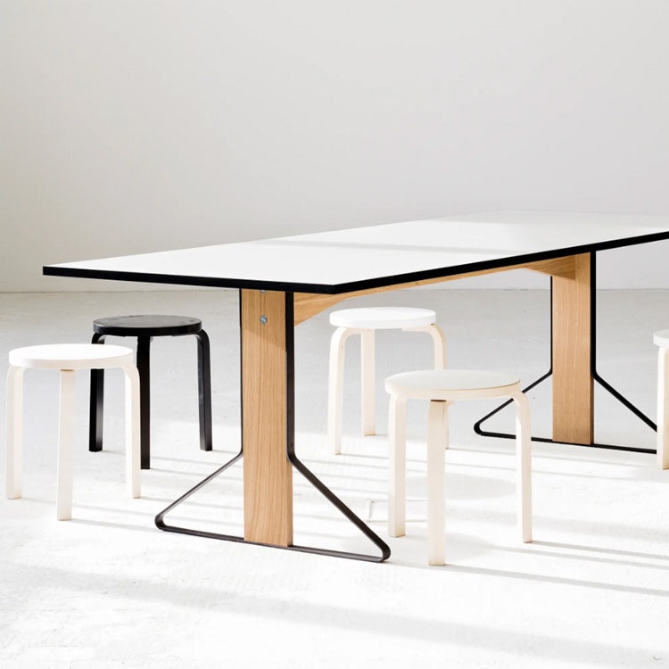 아르텍 카리테이블 (REB012) 알바 알토 정신을 잇는 북유럽 디자인가구(Artek_Kaari Table_Ronan & Erwan....