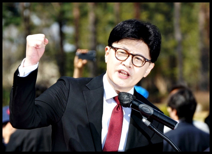 <b>한동훈</b>, <b>특검</b> 출석 거부… 이유는?”