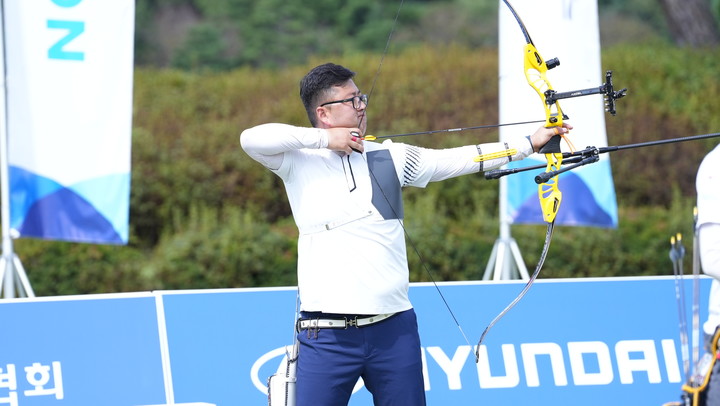 ‘<b>양궁</b> 김우진 32강 탈락‘…<b>김제덕</b>·이우석, <b>세계</b><b>선수권</b>... 