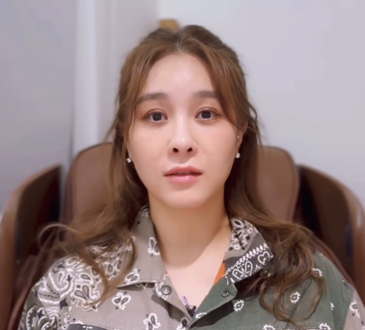 <b>옥주현</b>, <b>소속사 미등록</b> 운영 드러나…형사처벌 가능성 논란