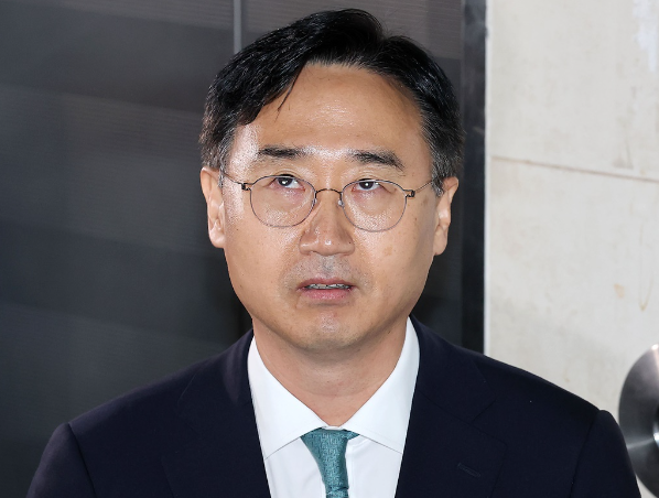 <b>신범철</b> 차관 특검 출석, 채 해병 사건 외압 의혹 풀릴까? 최신... 