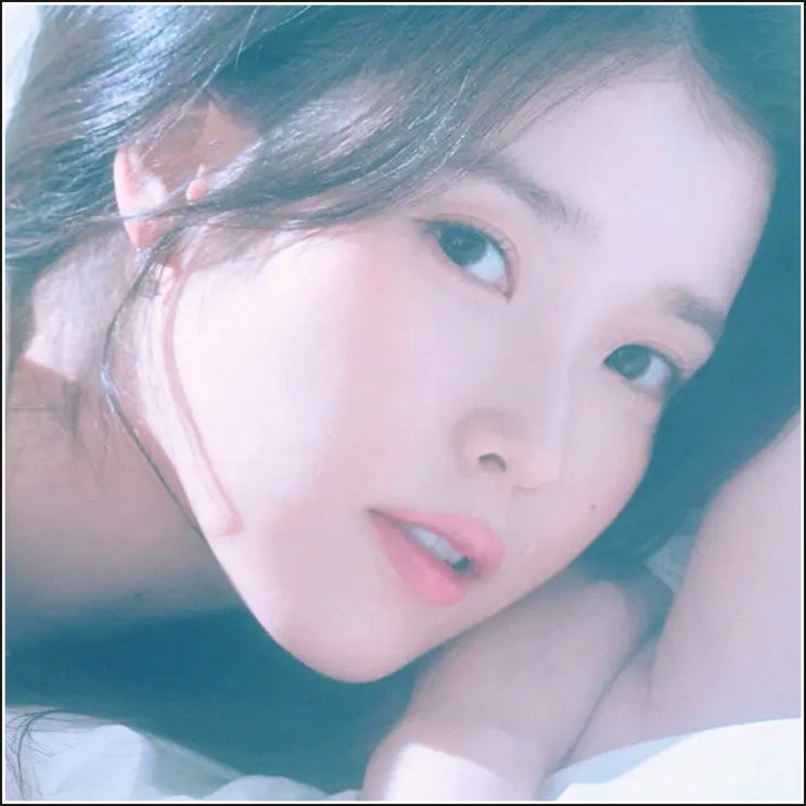 <b>아이유 바이 썸머</b> 발매 가사 라이브 클립 / 잘가 여름아 늦여름... 