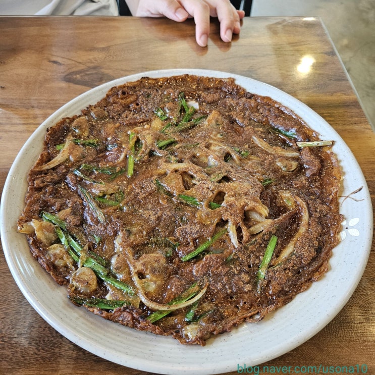  [충북 충주] 이정동묵밥 본점 _ 이열치열 뜨거운 묵밥으로 몸보신 / 근처에서 하이오커피 한잔하고 리유저블컵 획득