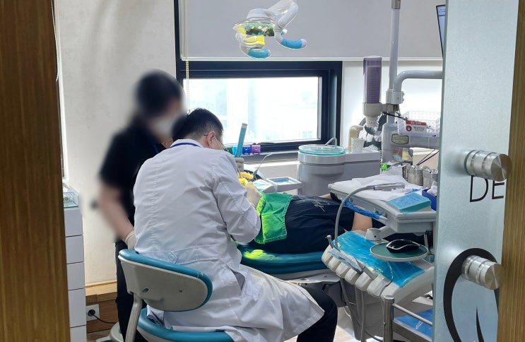  선정릉역치과 임플란트, 뼈이식이 꼭 필요한 상황은 언제일까요?