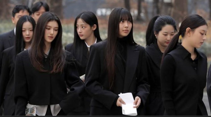  어도어와 뉴진스(Newjeans), 전속계약 확인 소송의 두 번째 조정도 결렬 - 법원 판결에 따라 해당 법적 공방 결론 / 콘텐츠테크놀로지스, 800억 투자유치 추진(후속라운드)