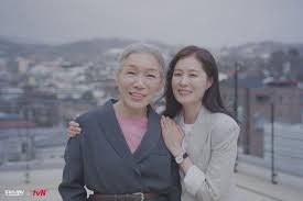 문소리 엄마 75세 신인배우 현실자매같은 일상 공개? 각집부부