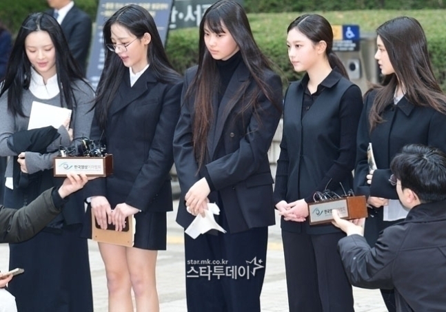 “<b>뉴진스</b>·<b>어도어</b>” 전속계약 <b>분쟁</b> & 민희진‐하이브 ‧ 풋옵션... 