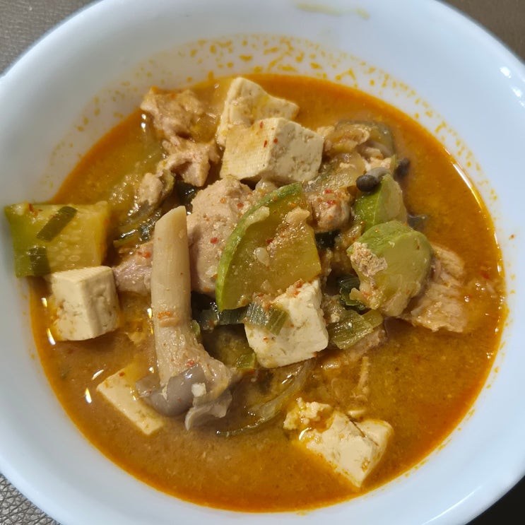  고깃집 된장찌개 레시피 돼지고기 듬뿍 된장찌개 끓이는 법