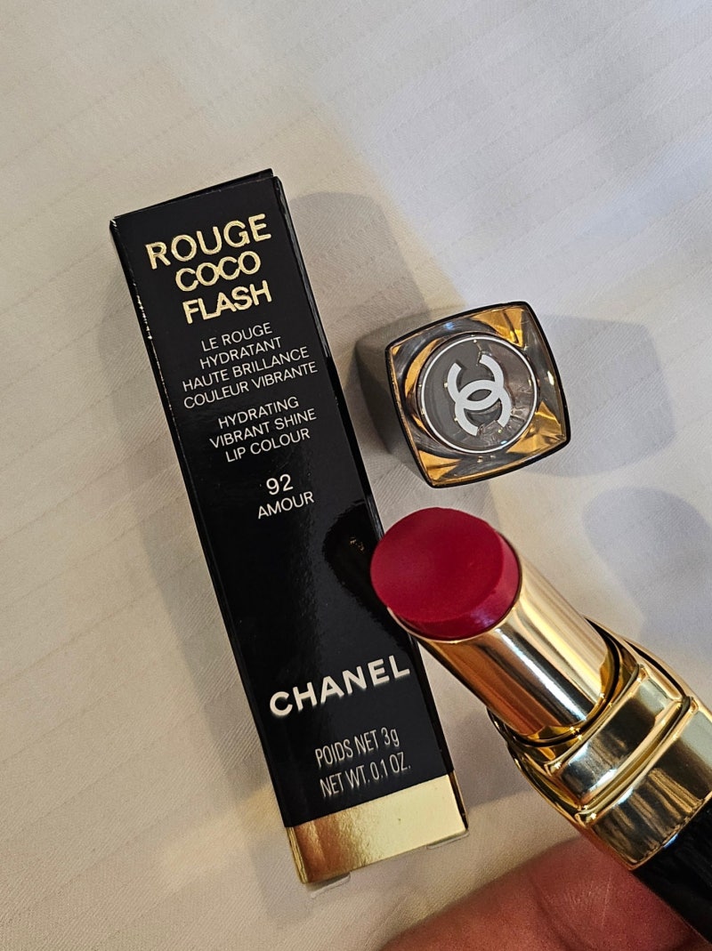 샤넬 루쥬 코코 플래쉬 92 아무르(CHANEL ROUGE COCO FLASH) 92 Amour / 쿨톤 립스틱 선물 추천