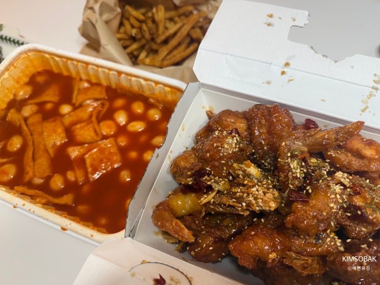  치킨매니아   왕새우치킨,구슬떡볶이 배달후기 집에스 즐기는 찐맛집 메뉴