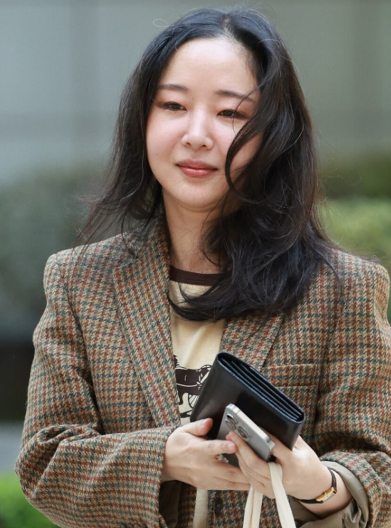  하이브 vs 민희진, 5시간 고성 공방…‘260억 풋옵션’ 소송 격화 ️