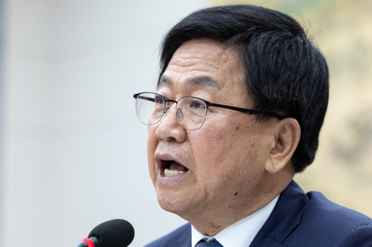 [속보] <b>최교진</b>, 새로운 <b>교육</b>부 장관 임명! 앞으로 <b>교육 정책</b>은?