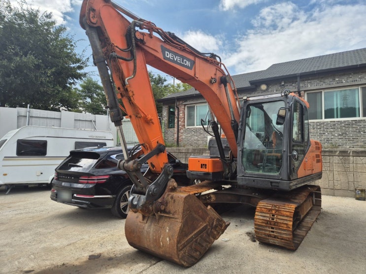  두산 DX140LC5 2015년식 4000만원 판매합니다.